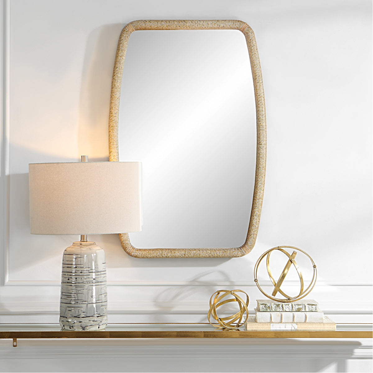 Miroir en rotin Tiki Uttermost