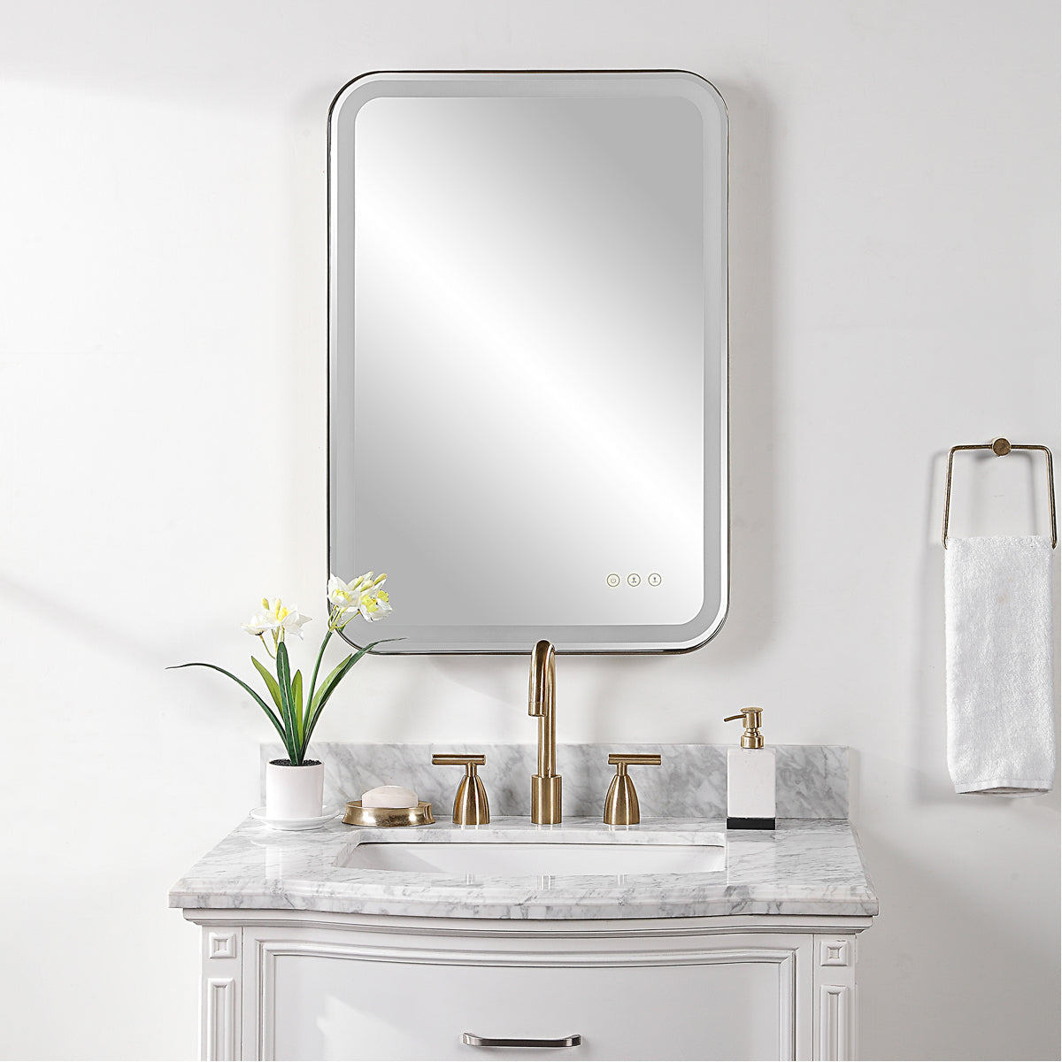 Miroir de courtoisie noir éclairé Uttermost Crofton