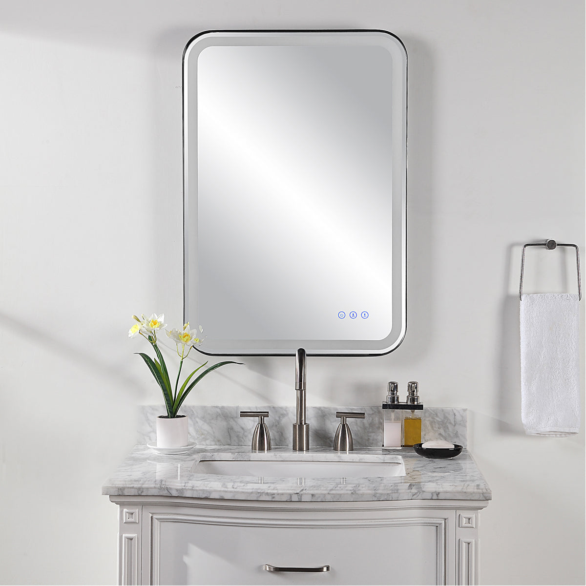 Miroir de courtoisie noir éclairé Uttermost Crofton