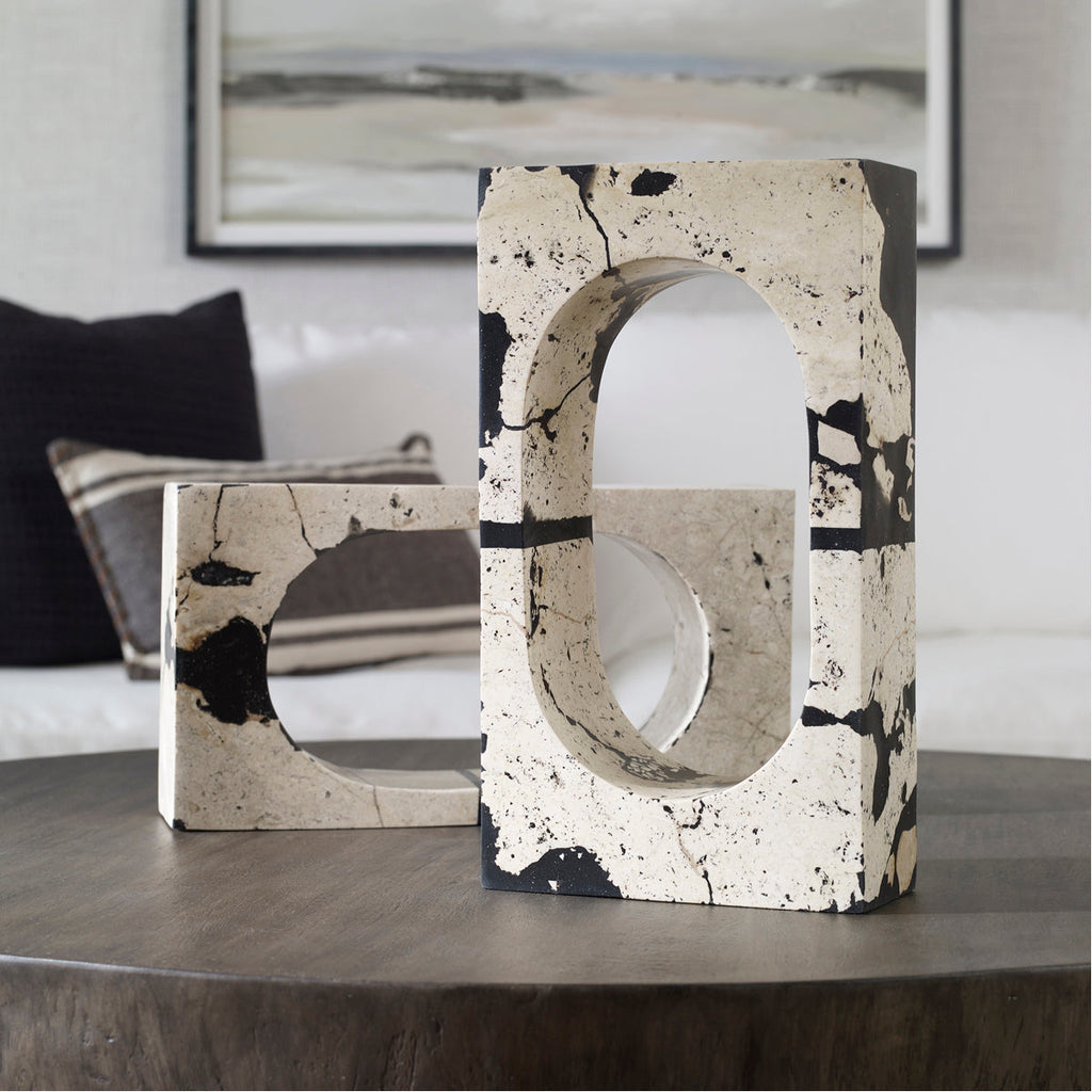 Sculpture en pierre de corail blanc de style néo-classique