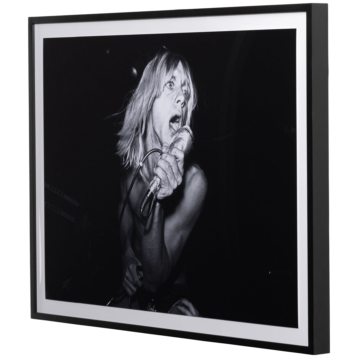 Four Hands Art Studio Iggy Pop se produisant au Whisky