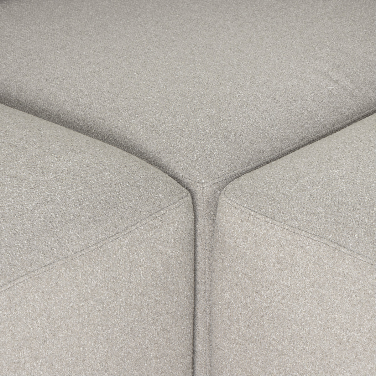 Canapé sectionnel 4 pièces Kensington Brylee avec pouf Four Hands
