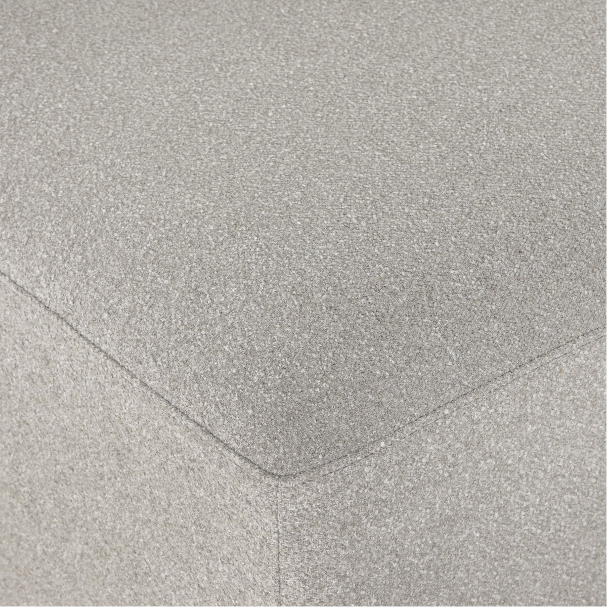 Canapé sectionnel 4 pièces Kensington Brylee avec pouf Four Hands