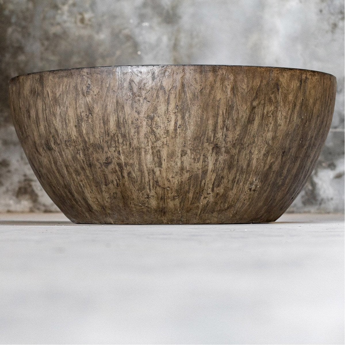 Table basse ronde en bois Uttermost Lark