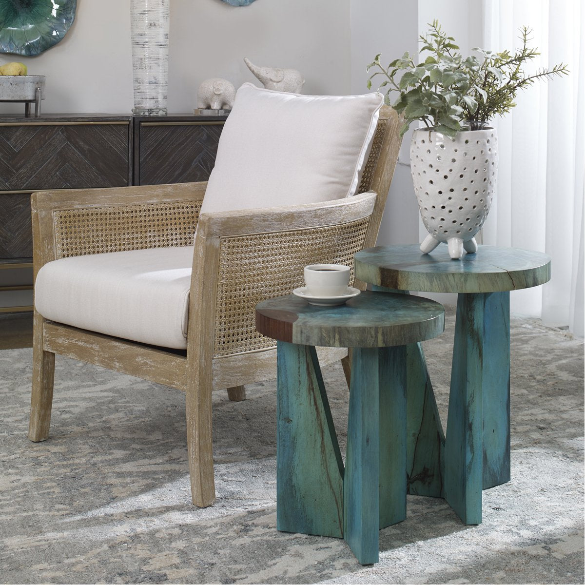 Tables gigognes Uttermost Nadette, ensemble de 2 pièces