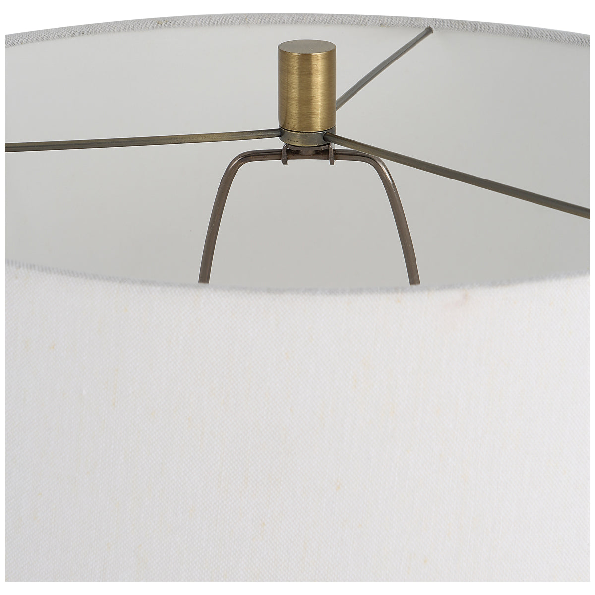 Lampadaire en fer Miraz d'Uttermost