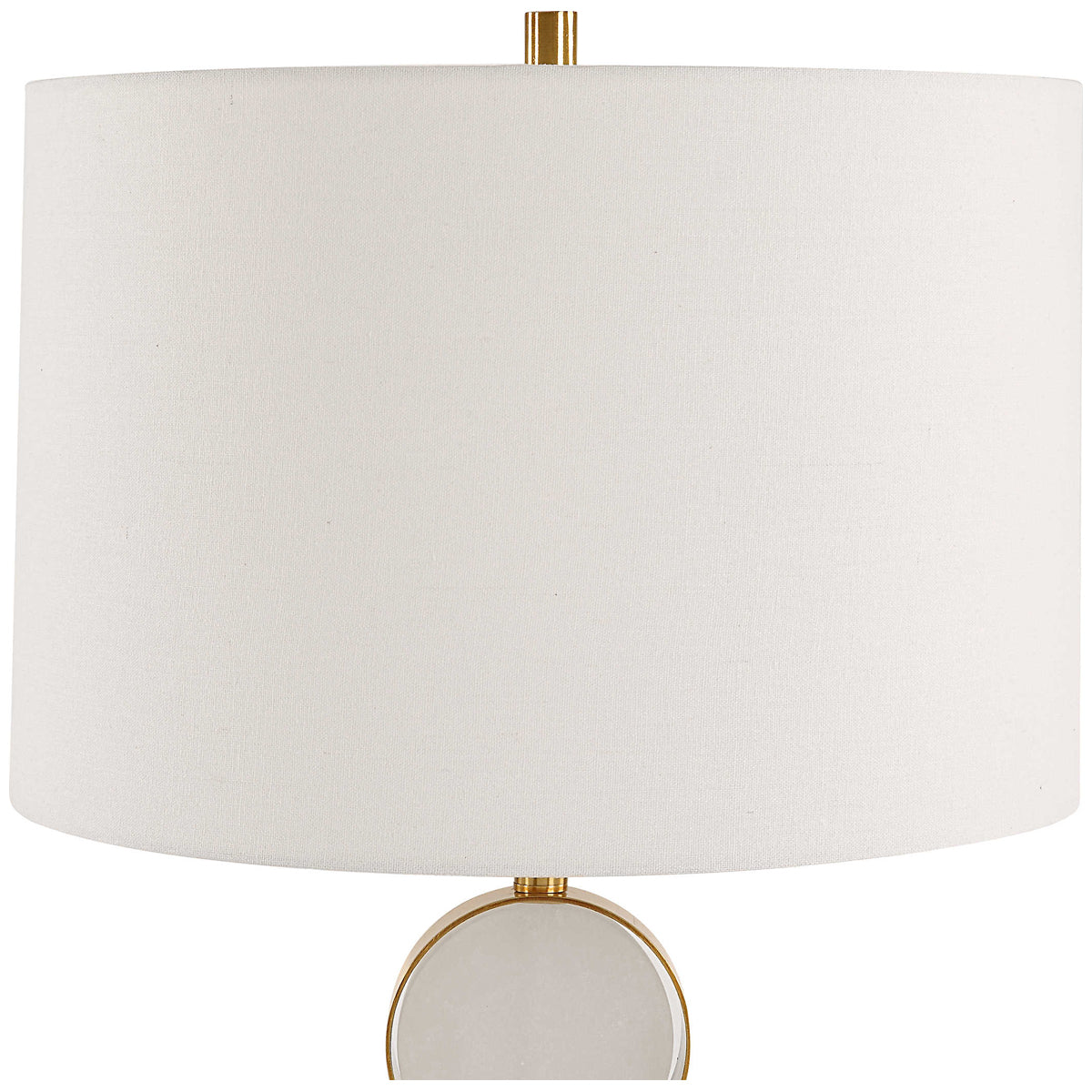 Lampe de table contemporaine à trois anneaux Uttermost