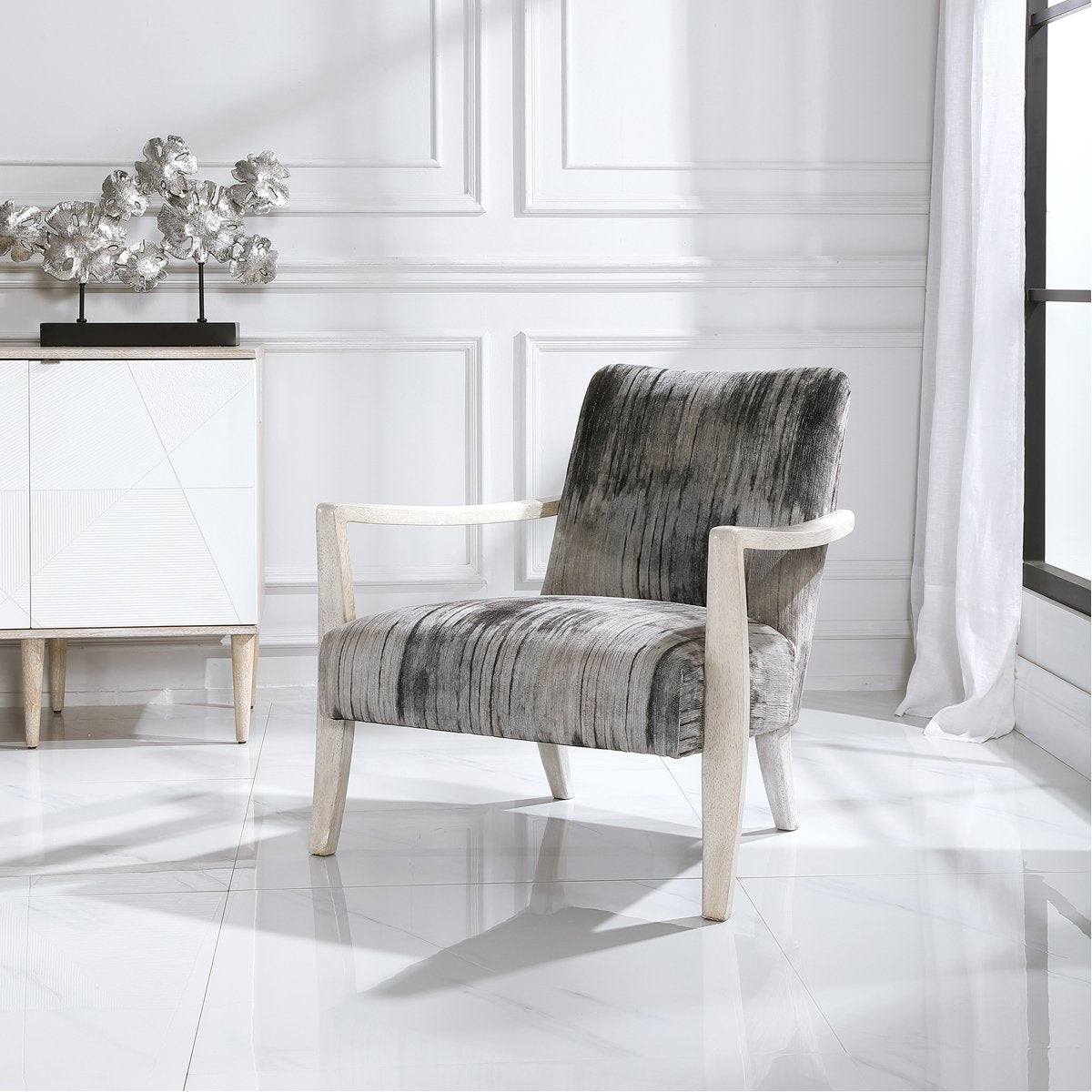 Fauteuil d'appoint en chenille grise aquarelle Uttermost