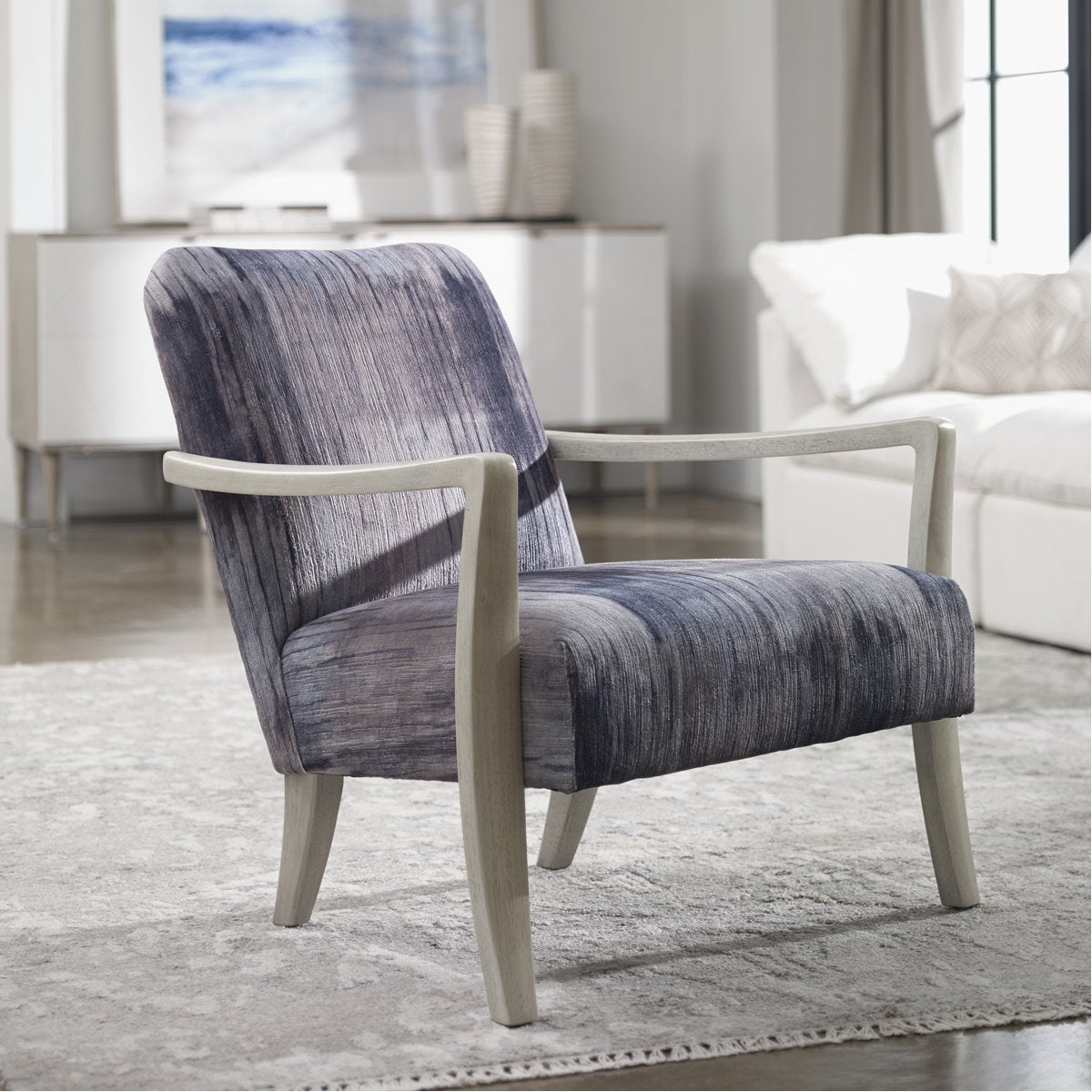 Fauteuil d'appoint en chenille grise aquarelle Uttermost