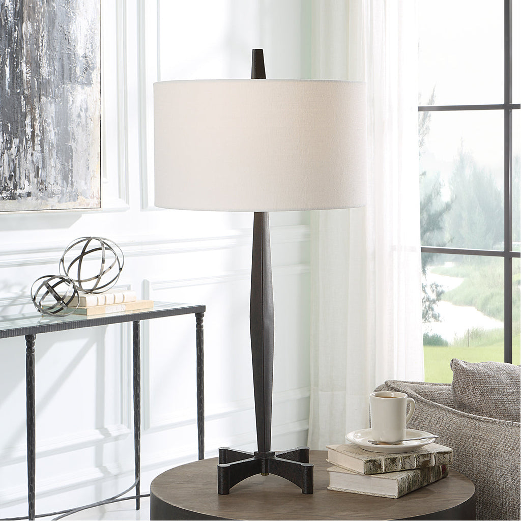 Lampe de table en métal antirouille Uttermost Counteract