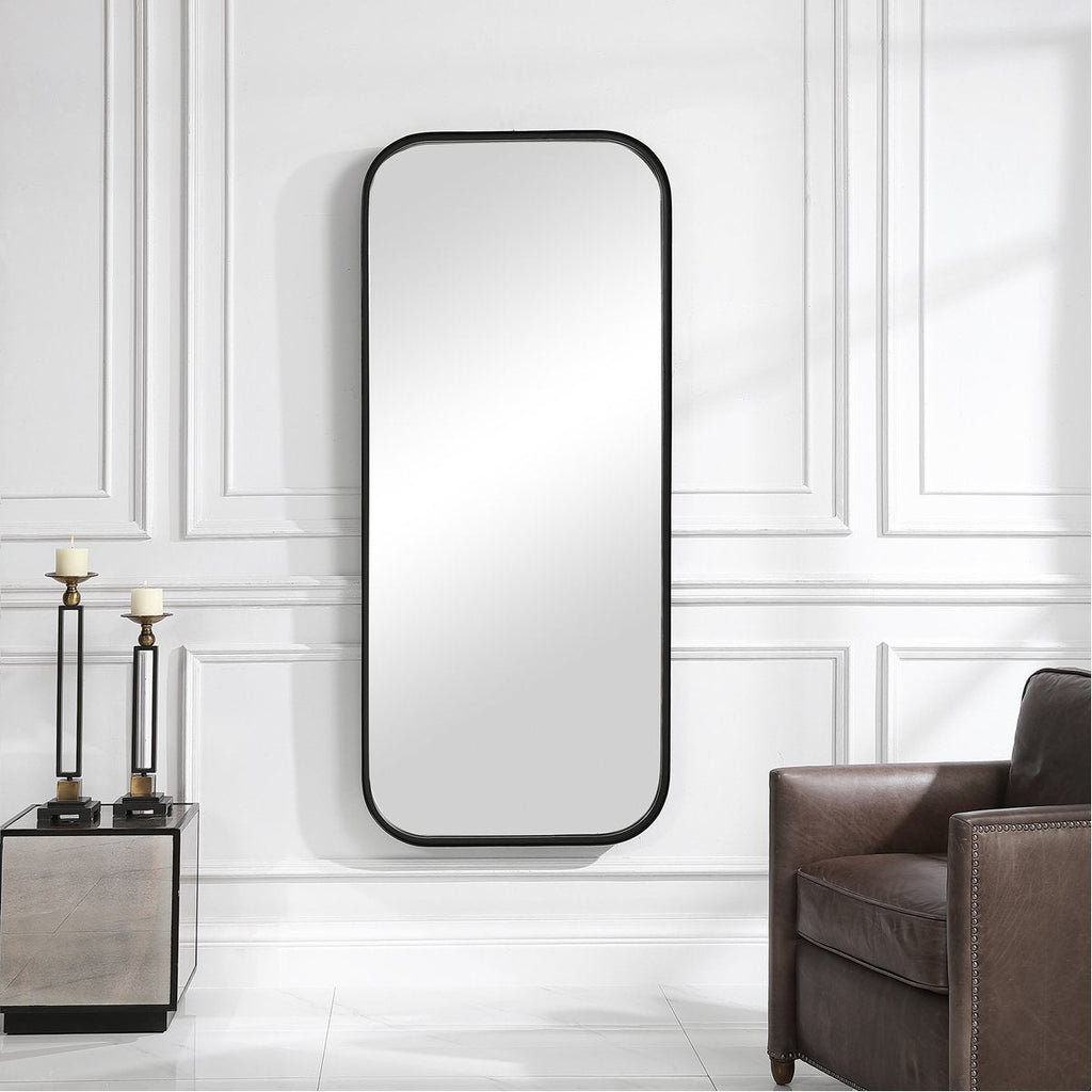 Grand miroir en fer noir Concord d'Uttermost