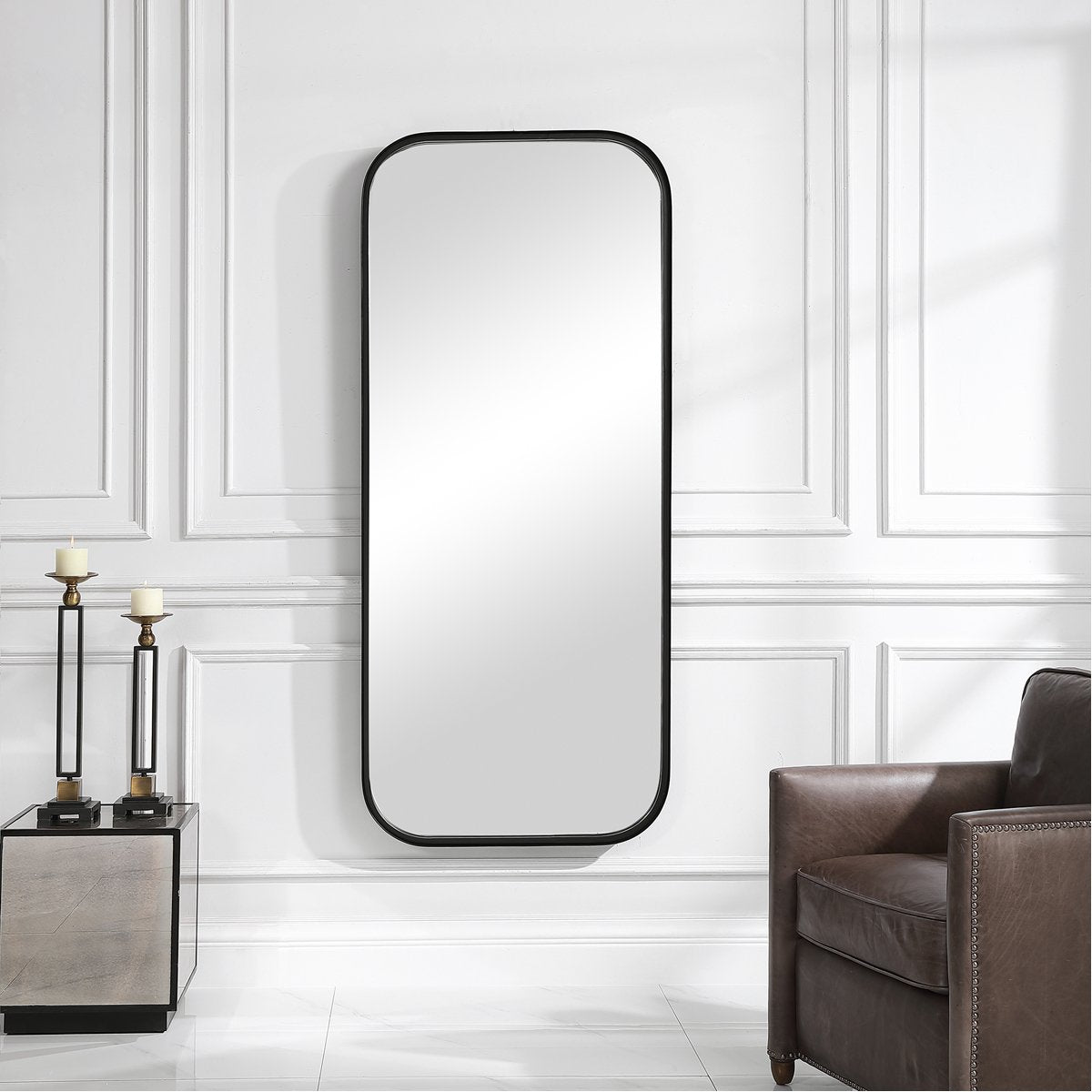 Grand miroir en fer noir Concord d'Uttermost