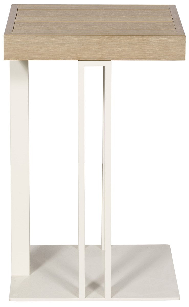 Table d'appoint d'extérieur Vanguard Furniture Montecito de 17 pouces